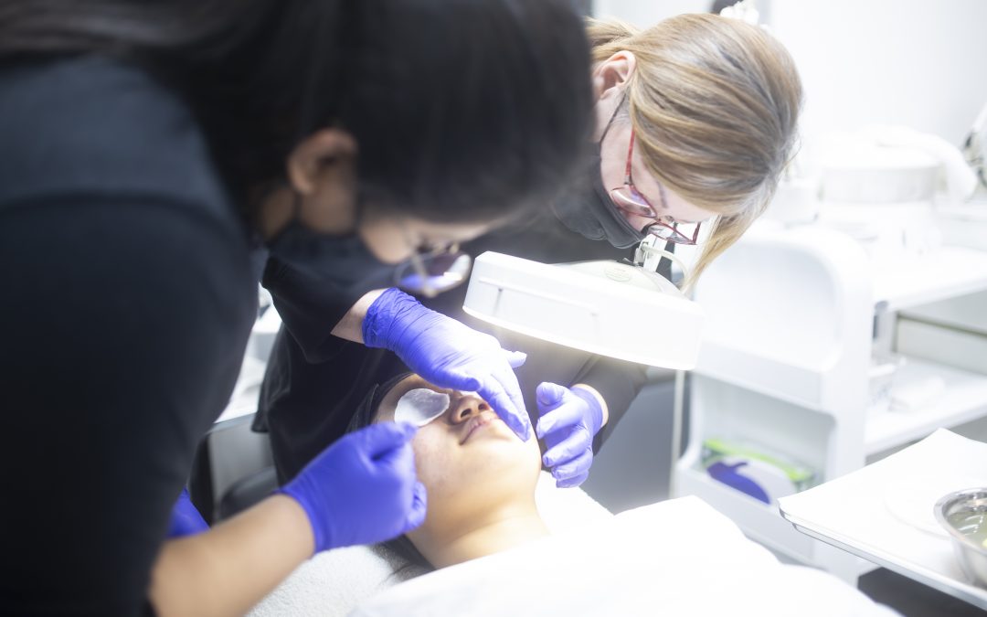 Rich results on Google's SERP when searching for 'beauty school'