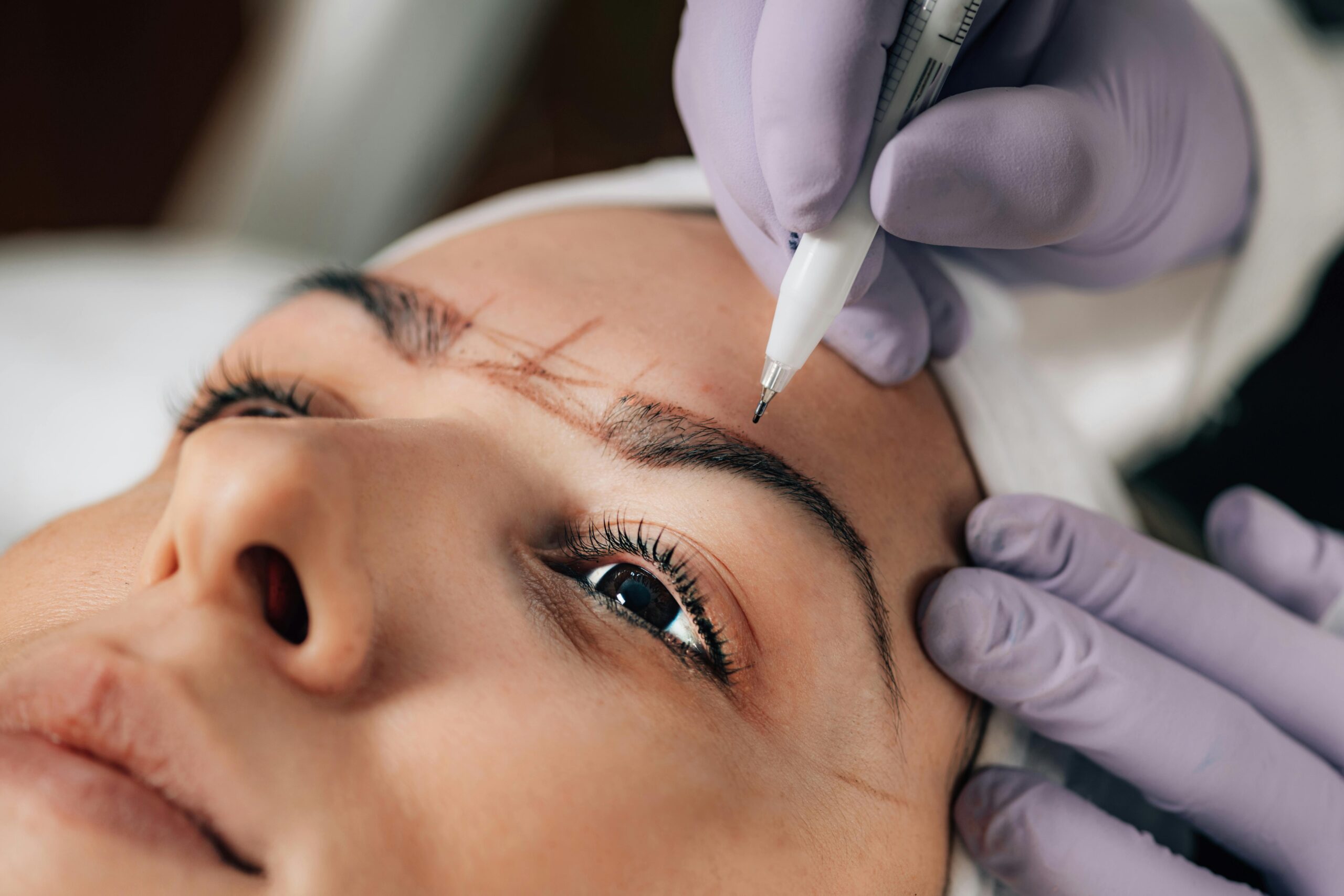 Student mapping brows and recording it for personal branding